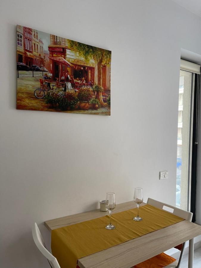 בוקרשט Plaza Luxury Apartment Near Presidential Palace מראה חיצוני תמונה